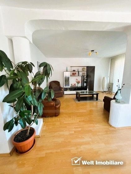 Vila spatioasa, 287mp, 5 dormitoare, cu garaj dublu, in Someseni - 1