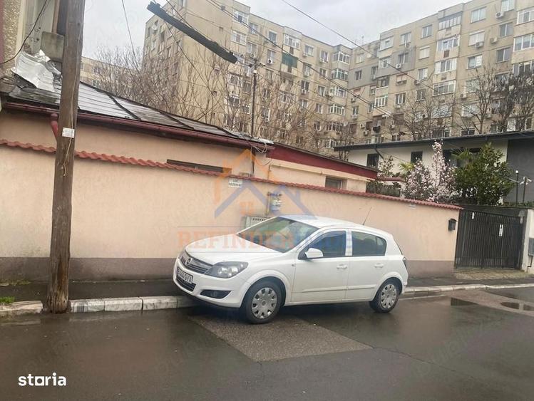 Teren + casa sector 5, zona buna, ideal constructie casa - 2