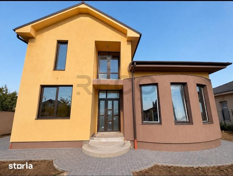 Casă cu 6 camere cu Teren 500 Mp în Centura