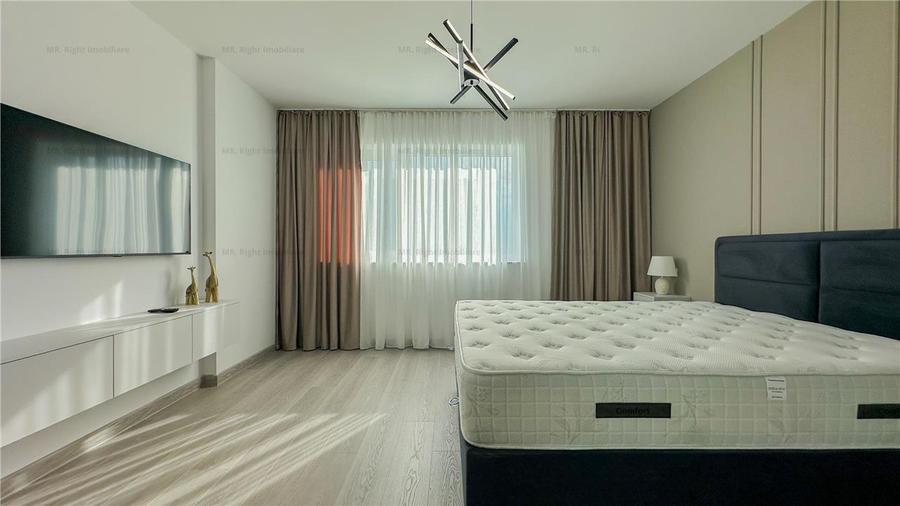 Apartament cu 3 camere decomandat, mobilat în Tractorul