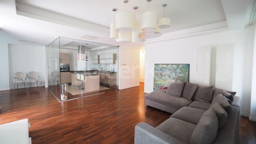 Apartament superb cu 3 camere, gradina si piscina - 2