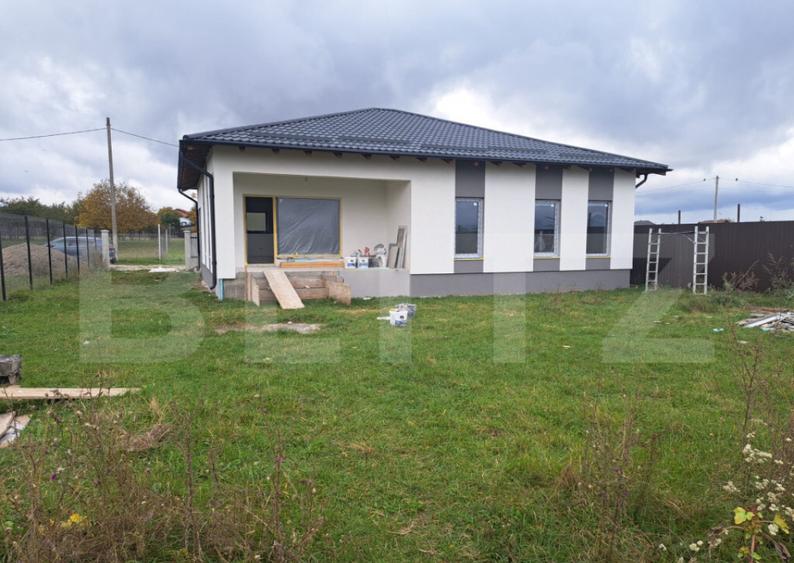 Casa noua pe parter cu vedere spre mun?i Tarlungeni, - 14