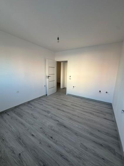 Apartamen 2 camere Vasile Aaron complet renovat - 4
