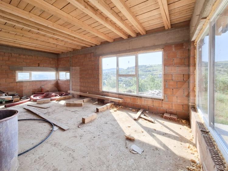 Casa pe un nivel, cu priveliste superba, teren 2000 mp, Suceagu - 2