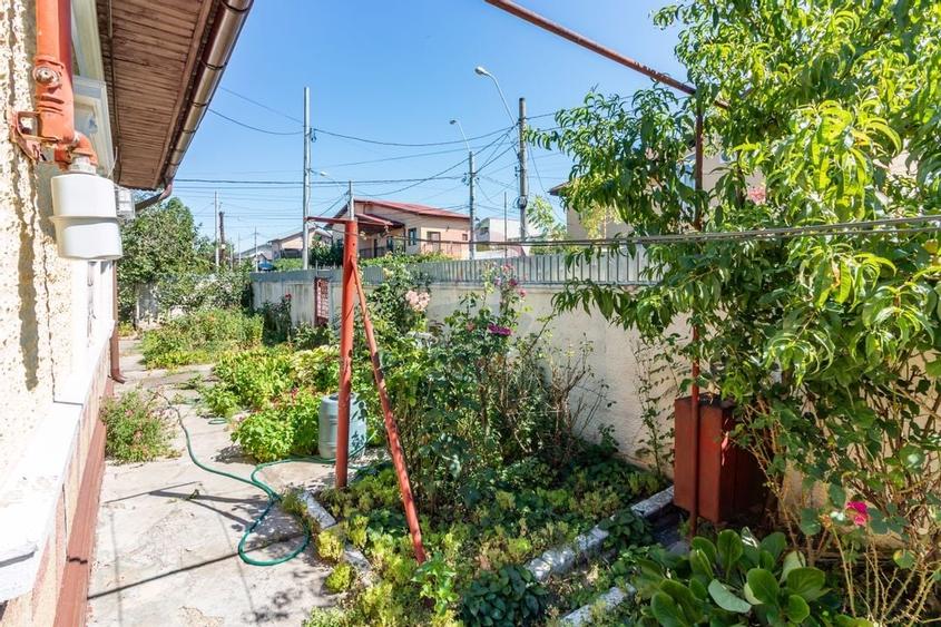 Casă cu potențial, curte proprie, zonă liniștită – Andronache - 13