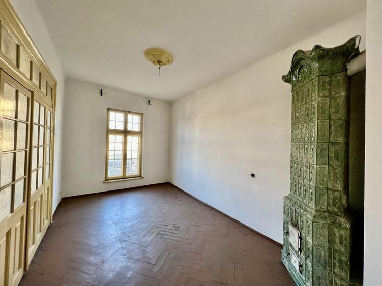 Imobil 2185 mp Centrul Istoric Piata Unirii 500 mp teren vitrina 19 m - 8