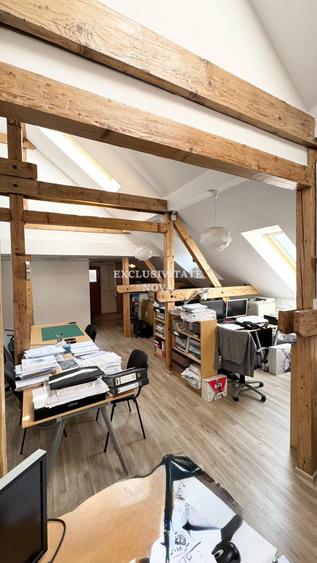 UNIVERSITATE - Batistei - Vanzare MANSARDA in VILA  Interbelica ! - 2