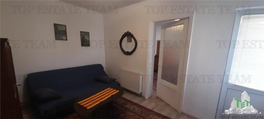 Unirii Marasesti apartament  in vila etaj 1/2 - 3