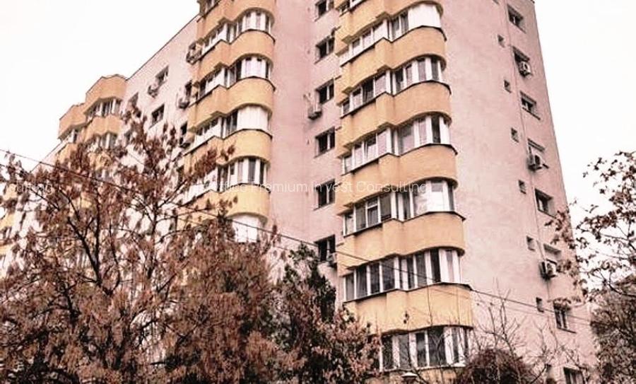 4 CAMERE DE VANZARE VITAN  MALL