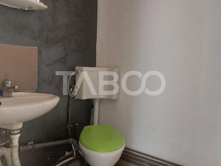 Spatiu comercial de inchiriat 55 mp vitrina la strada Orasul de Jos - 6