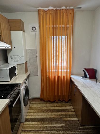 Garsoniera de inchiriat ,langa liceul Ion Minulescu - 3