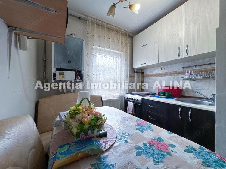 Garsoniera in Deva, zona Dorobanti, 28 mp, decomandata, etaj 3. - 1