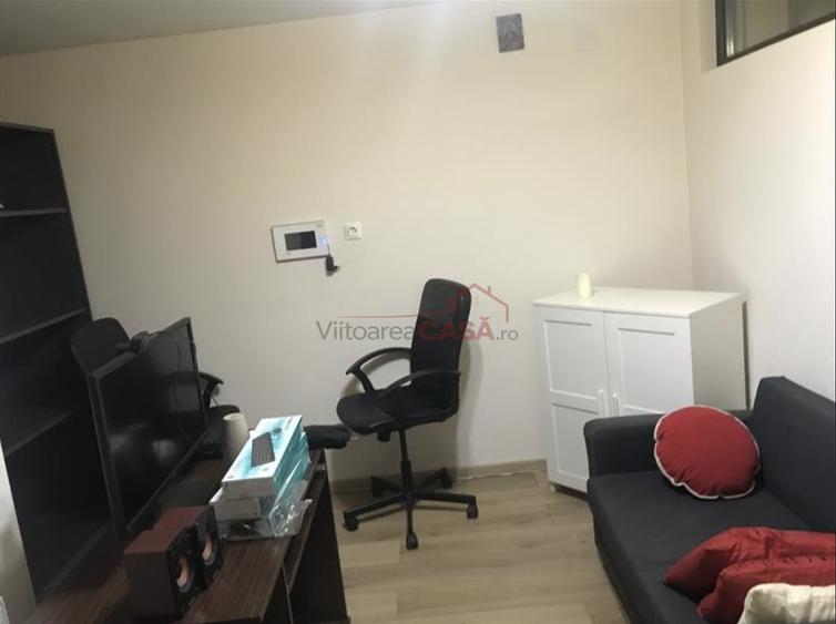 Agricultori - metrou Iancului -apartament 4 camere - intrare stradala - 2