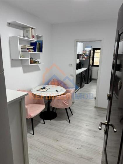 Garsoniera de vanzare, zona Mall Vitan - 6