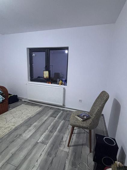 Vand casa la tara - 5