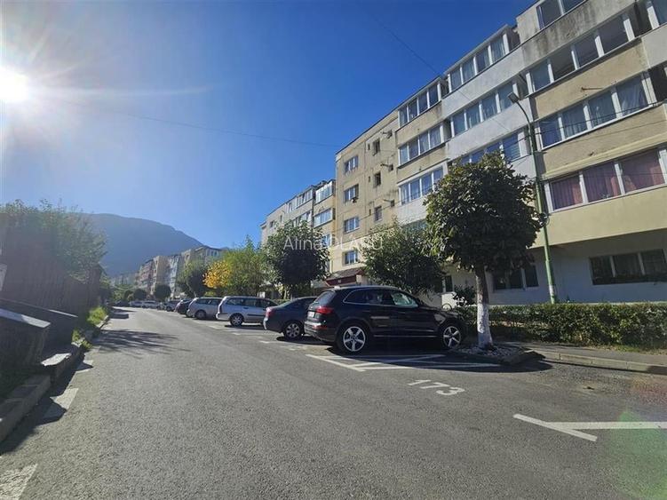 Apartament 3 camere de vanzare in Cartierul Caraiman, Zarnesti - COMISION 0%