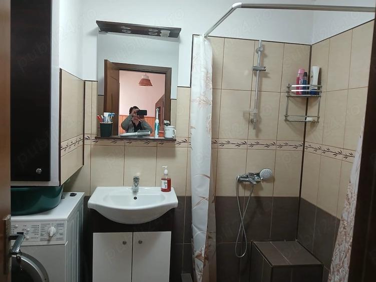 Casă cu 4 camere cu Teren 1408 Mp în Veneția de Jos