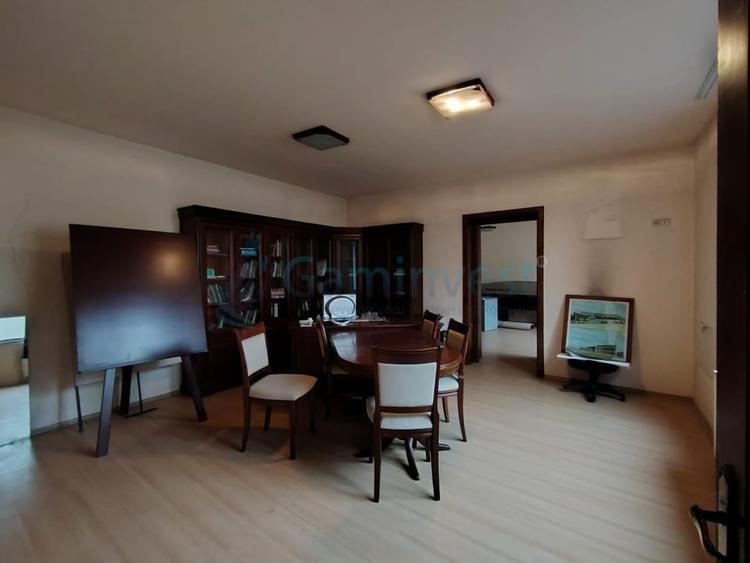 De inchiriat  cladire multifunctionala  ultracentrala  Oradea ,Bihor - 7