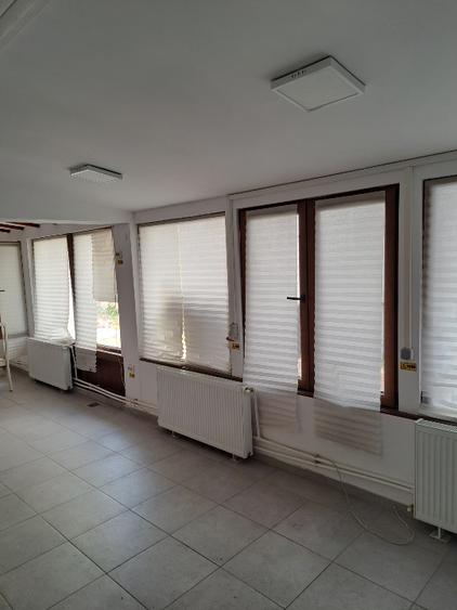 Închiriez spațiu  - 7