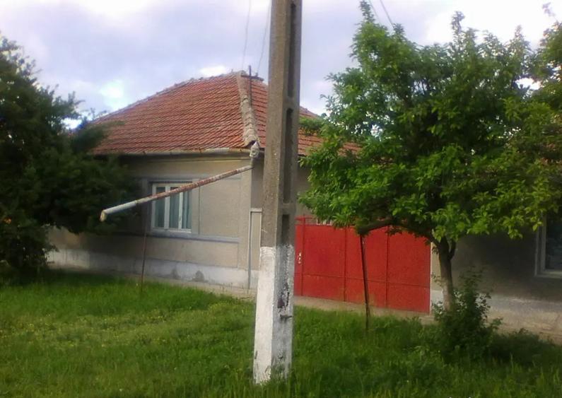 Vand casa 4 camere Macea - 3