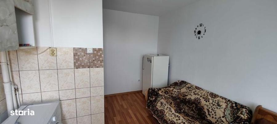 Inchiriez Garsoniera Zona Paco-Scoala 7 (Et.2) - 2