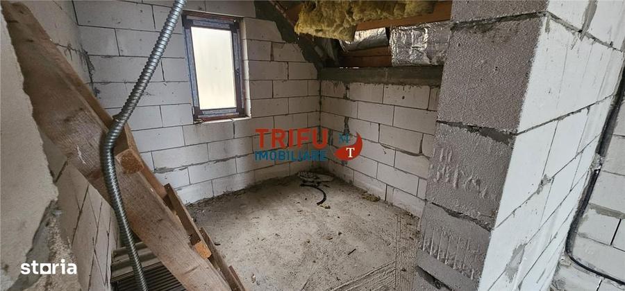 Casa de vanzare la rosu S+P+M si teren 1062 mp zona Micesti - 3