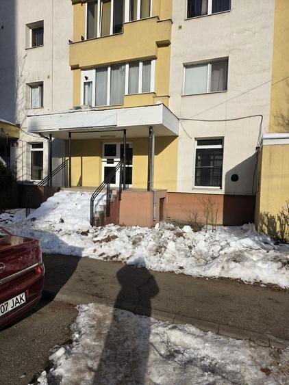 Spatiu comercial 64m2 - 1