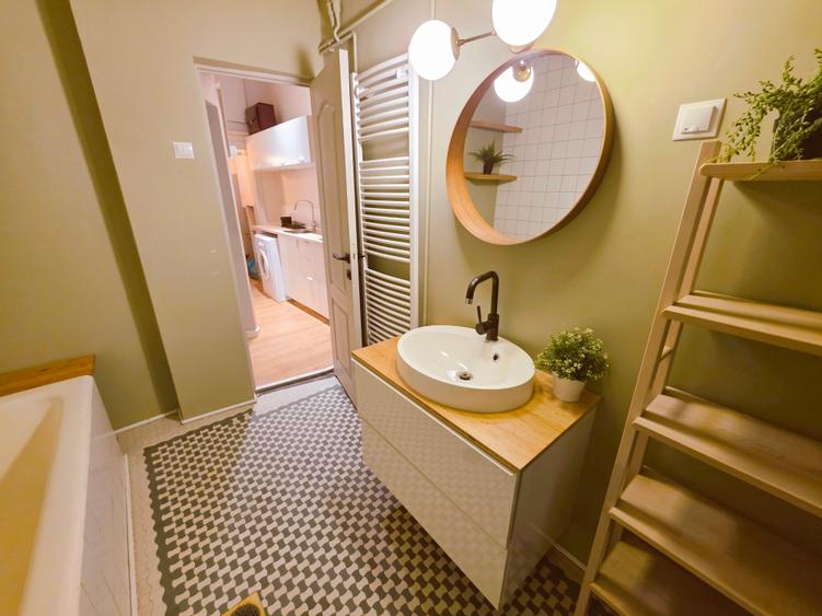 Garsoniera Pache - str. Kiritescu, et 1/3, balcon, supr. 31 mp, centrala proprie - 22