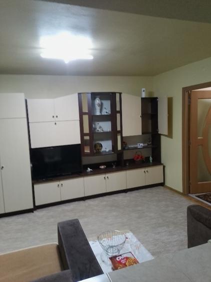 Închiriez apartament cu doua camere la parter in Caransebeș  - 1