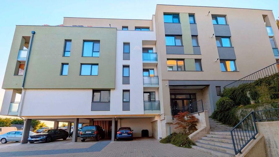 3 Camere, Bloc Tip Boutique, Loc de Parcare Inclus. Fara Agentie - 1