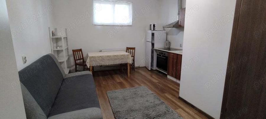 Garsoniera zona 7 Noiembrie - 9