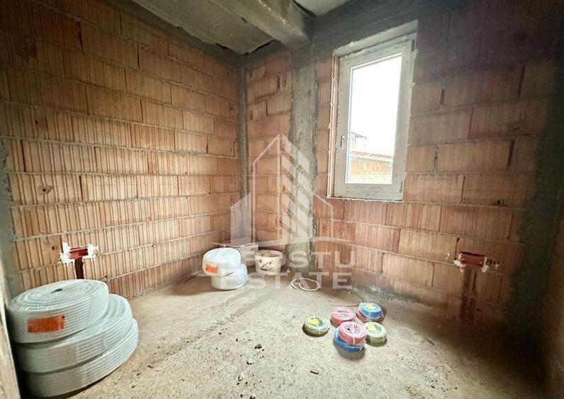 Duplex despartit prin baie si hol cu 3 dormitoare si dres... - 8