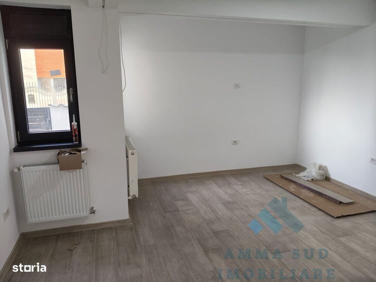Imobil cu lift P+ 1+ M - 360 mp utili - Metrou Aparatorii Pariei 500 m - 10