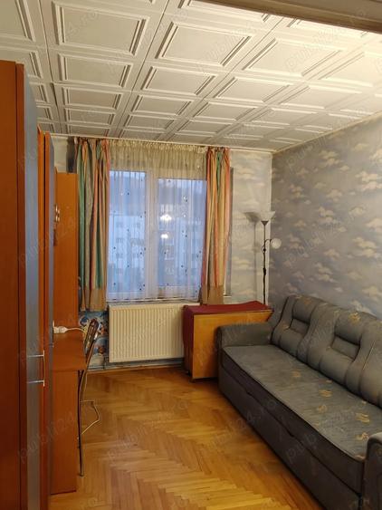 Caut coleg de apartament zona Tractoru - 1