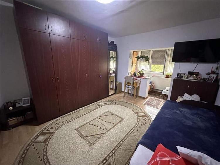 Decomandat, 36 mp utili, etaj intermediar cu centrala propie - 7
