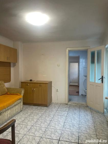 Vand casa caramida , zona linistita , str. Rodnei - 14
