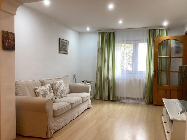 Domenii Inchiriez casa 2 cam  renovată recent centrala proprie pivnița curte - 4