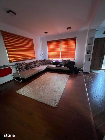Casă cu 4 camere cu Teren 500 Mp în Ștefănești