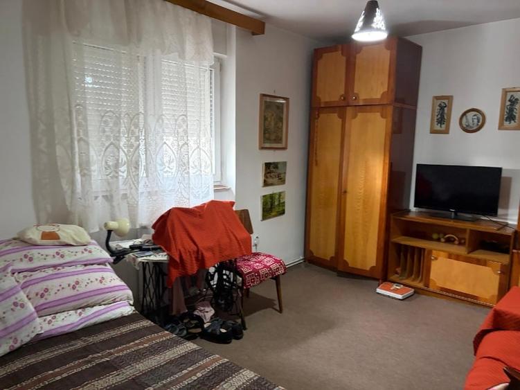 Vând apartament 3 camere, negociabil - 3