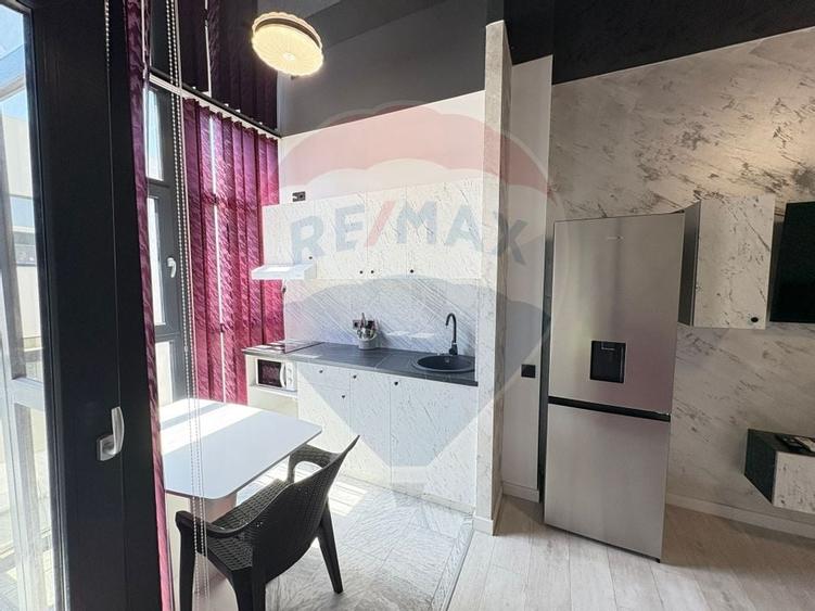 Vanzare Studio de lux in zona Tomis Nord - 2