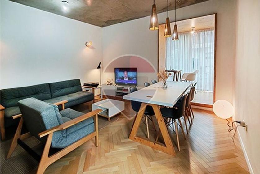 Apartament cu 2 camere decomandat, mobilat în Schei