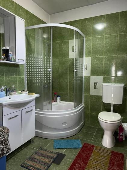 Casă cu 6 camere cu Teren 600 Mp în Copăcelu