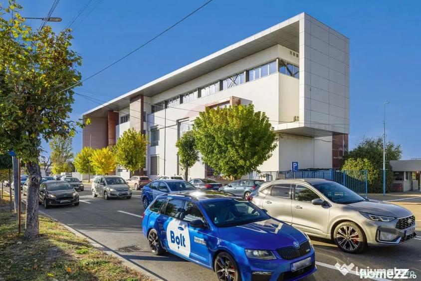 Spațiu comercial, de 830 mp, în Sud