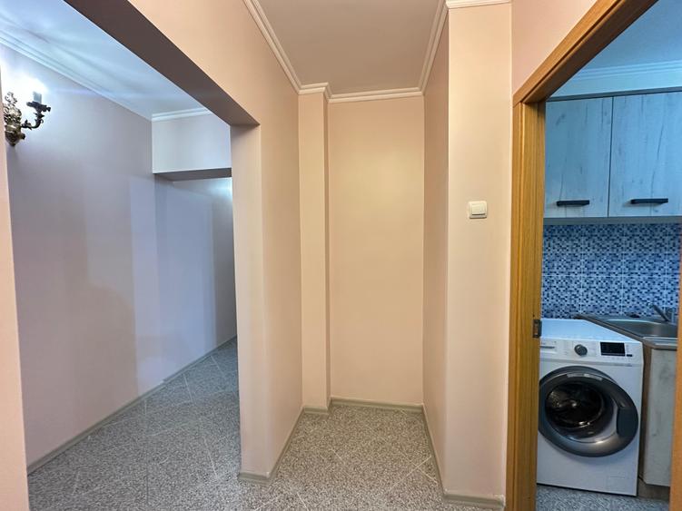 Apartament cu 2 camere decomandat în Mazepa 2