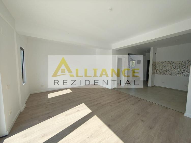 Duplex cu 3 camere cu Canalizare în Berceni