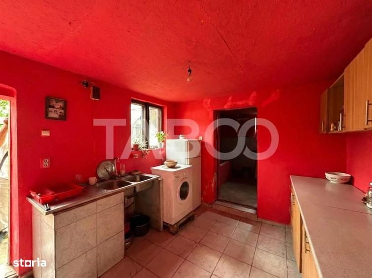 Casă cu 2 camere cu Teren 60 Mp în Șura Mică