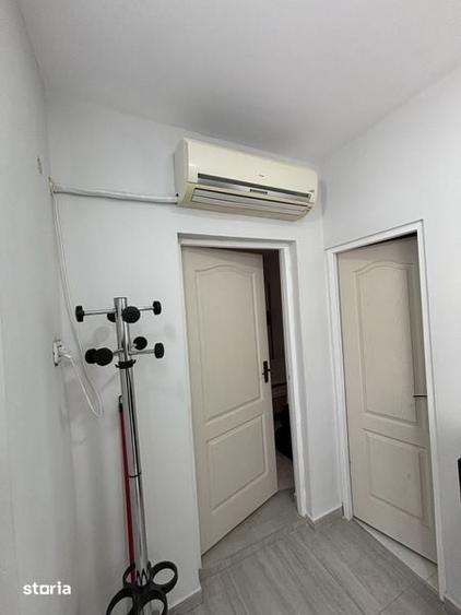 Proprietar inchiriez apartament 3 camere in spate la Teatru - 2