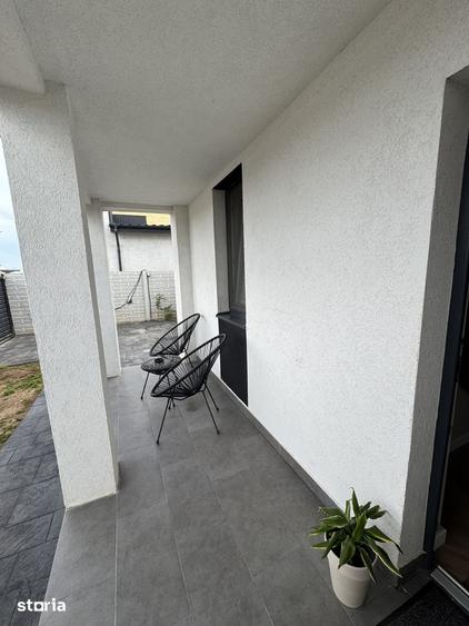 Casă cu 3 camere cu Teren 300 Mp în Berceni