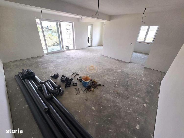 Casă cu 4 camere în Central