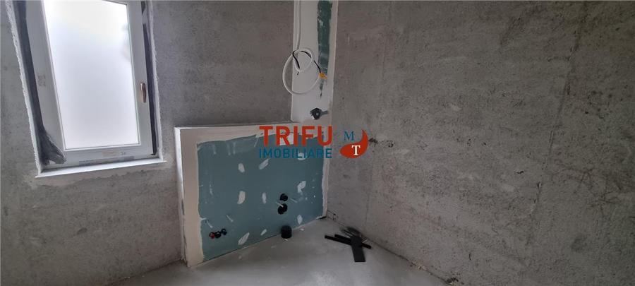 Casă individuală cu 6 camere cu Canalizare în Ciugud